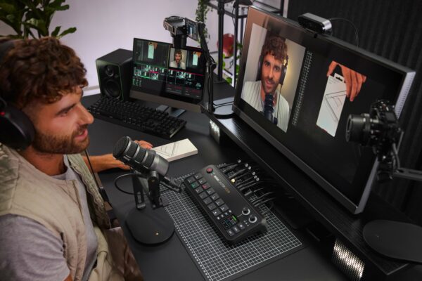 RØDE Introduces 24/7 Customer Call Support