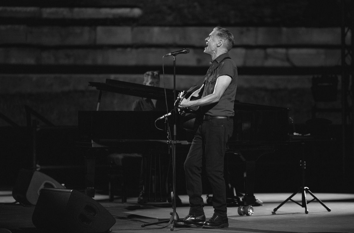 Bryan Adams